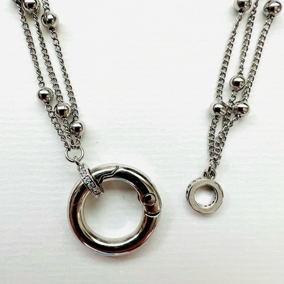 1x triple stainless steel chain with round carabiner 18” - Picture 16 of 16